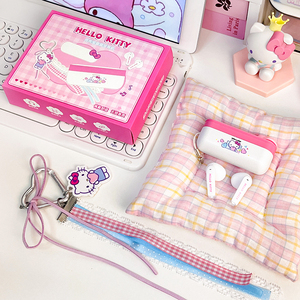 Audífonos Hello Kitty Moonlight al por Mayor de Fábrica, Diseño Mini Lindo con Licencia Sanrio, Sonido Nítido, en Stock para Compradores al por Mayor - Product Image 3