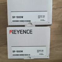 Lecteur de code Keyence SR-1000 prêt à être expédié