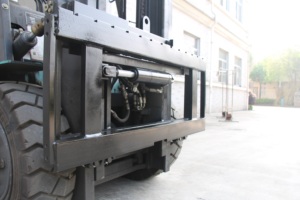 צד משנה מלגזה מצולבת צד משמרת צד הידראולי מותאם אישית מצורף משמרת הובלה מלגזה <span class=keywords><strong>1</strong></span> 2 3 4 <span class=keywords><strong>5</strong></span> טון ce iso - Product Image 4