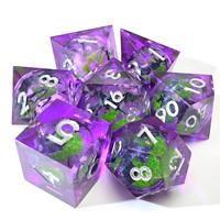 Ensemble de dés polyédriques en résine faits à la main, à bords vifs, de couleur violette avec cœur liquide vert Dragon pour DND pour les jeux de Dungeons and Dragons - DH 1