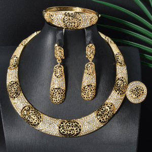 ชุดเครื่องประดับเจ้าสาวชุบทอง 14K ประดับเพชรซิคอน สไตล์อิตาลี สำหรับผู้หญิง - งานแต่งงาน งานหมั้น งานเลี้ยง สไตล์คลาสสิก - Product Image 1