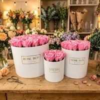 Boîte cylindrique en carton recyclé avec logo en feuille d'or gaufrée sur mesure, épaisseur 2 mm, pour l'emballage de fleurs pour la Saint-Valentin