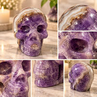 Ornement en pierre violette sculptée en forme de tête d'agate améthyste pour la décoration d'étagères de maison et de bureau et la collection