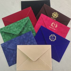 การ์ดเชิญงานแต่งงานอะคริลิคแบบซองกำมะหยี่หรูหรา พร้อมขอบฟอยล์สีทอง ปั๊มลายอักษรย่อตามสั่ง - Product Image 2