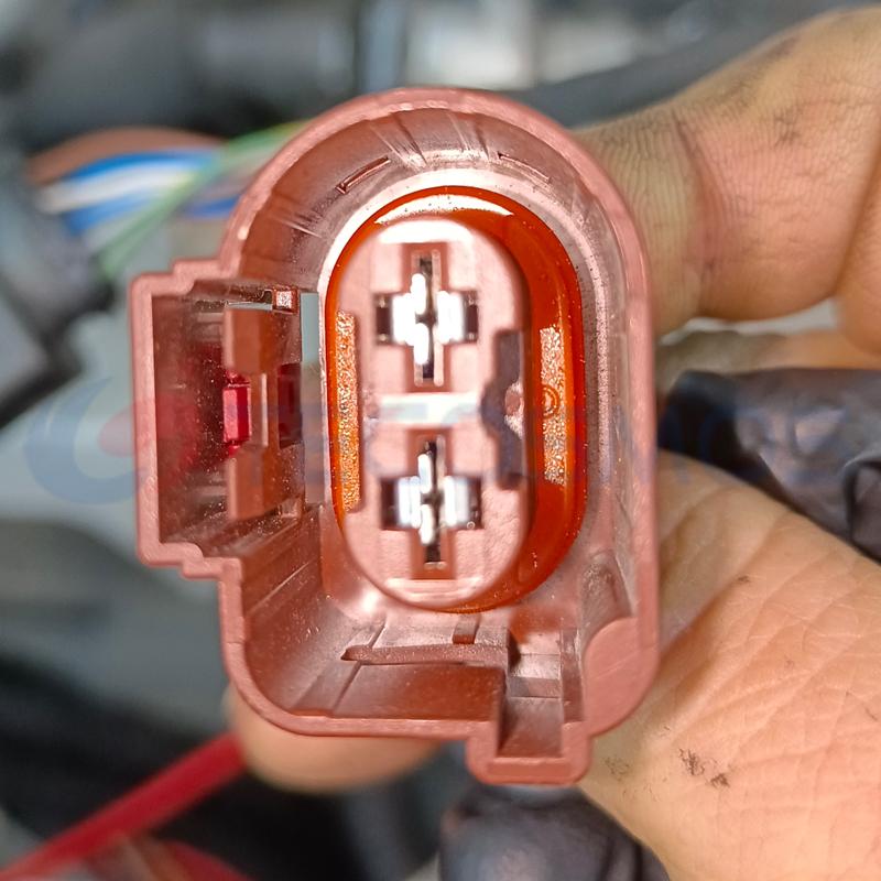 Car Connector for Audi for Audi Handbrake Motor Plug 4M0973752 2 Pins CT2-0081M-1