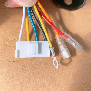 มอเตอร์ภายในเครื่องปรับอากาศ Midea รุ่น YDK120-72-8ZH 2-3 แรงม้า แบบขาเสียบอเนกประสงค์ สำหรับเครื่องปรับอากาศแบบตั้งพื้น - Product Image 1