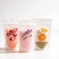Garam Mandi Kristal Himalaya Vegetarian Brinelume Dream Private Label dengan Bunga Kering untuk Relaksasi Tubuh Alami