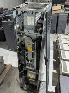 6SE6440-2UD41-3GA1 Micromaster 440 PLC de 132 kW - Product Image 1