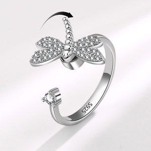 Anillo Antiestrés de Libélula con Micro Pavé de Circones, Bañado en Oro, Ecológico, de Cobre, Diseño Abierto para Mujer, Ideal para Fiestas y Eventos - ¡Venta Caliente! - Product Image 1