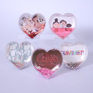 Cornice Portafoto a Forma <span class=keywords><strong>di</strong></span> <span class=keywords><strong>Cuore</strong></span> con Globo <span class=keywords><strong>di</strong></span> <span class=keywords><strong>Neve</strong></span> Personalizzato, Regalo <span class=keywords><strong>di</strong></span> Compleanno Carino per Famiglia e Coppie - Product Image 6