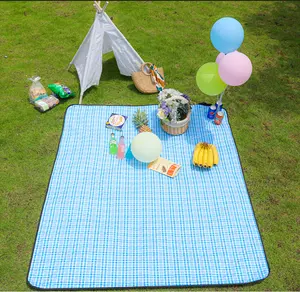 Atacado Outdoor Fold Up Personalizado Padrão Picnic Mat Para Caminhadas À Prova D 'Água Camping Beach Travel Blanket Mat