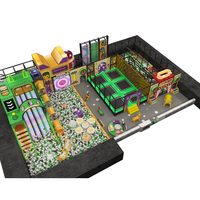 Aire de jeux intérieure personnalisée et parc d'attractions avec toboggans en mousse souple, jeux de puzzle, jeux de défi et trampoline rond pour enfants