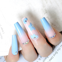 Kuku Palsu Bentuk Coffin ABS Motif Bunga Biru Ballerina Panjang dengan Efek Ombre Berlian untuk Desain Kuku Jari