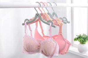 Appendiabiti <span class=keywords><strong>da</strong></span> <span class=keywords><strong>Viaggio</strong></span> Pieghevole in Plastica Salvaspazio e Compatto per Uso Familiare e Viaggi - Product Image 4