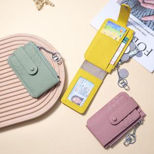 Tarjetero Delgado de Cuero Genuino para Unisex, con Logotipo Personalizado, Estuche de Lujo para Tarjetas de Crédito, con Llavero - Product Image 1