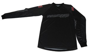 <span class=keywords><strong>Le</strong></span> maillot de moto pré-adaptatif - Prêt à anticiper les chocs grâce à la détection de l'environnement et au pré-tensionnement de la maille protectrice - Product Image 5