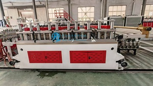 Système <span class=keywords><strong>de</strong></span> production <span class=keywords><strong>de</strong></span> ligne d'extrusion automatique à double vis, contrôlé par PLC, haute puissance, pour <span class=keywords><strong>profil</strong></span>és/plaques/panneaux en mousse <span class=keywords><strong>PVC</strong></span>/WPC - Product Image 4