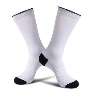 2025 फैशन सफेद मुद्रण कोई मोक इन-स्टॉक मोजे - Product Image 1