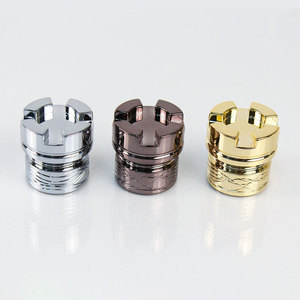 Sang Trọng Hiện Đại Thân Thiện Với Môi Kim Loại Nước Hoa Chai Biểu Tượng Tùy Chỉnh Vàng Kẽm Hợp Kim Zamac Nắp Từ Tính Với Miễn Phí Chai Mũ & Đóng Cửa - Product Image 6