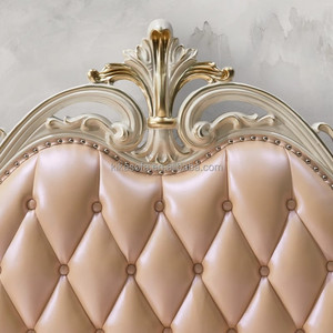 Cama de Lujo Estilo Europeo Antiguo con Tapizado en Color Marfil, Marco de Madera, Cuero Premium, Juego de Muebles para Dormitorio Real - Product Image 3