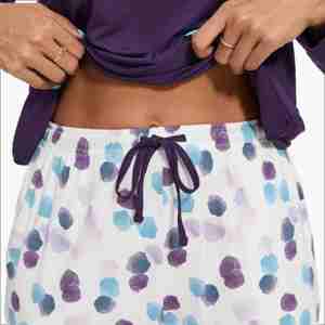 Ensemble de pyjamas pour femmes en viscose de bambou à 95% et élasthanne à 5%, pyjamas doux pour femmes en gros, ensemble deux pièces, vêtements de détente, usine du Vietnam - Product Image 3