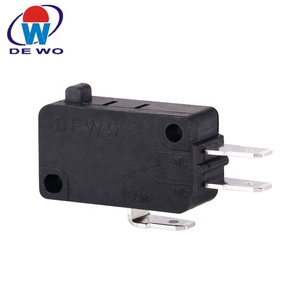מתג מיקרו מיניאטורי הפעלה/כיבוי 15A <span class=keywords><strong>220V</strong></span> פלסטיק IP41 עם טמפרטורת פעולה של -40T125 למכונת זחילה - Product Image 2
