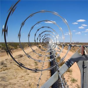 Alambre de Acero Inoxidable Tipo Concertina con Púas, Anti-Escalada, Galvanizado en Caliente, para Líneas de Delimitación Nacional - Product Image 3