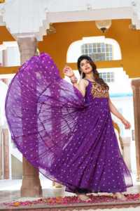 Vestido de Verano de Diseñador con Estampado Bandhani y Trabajo Gamathi para Mujeres que Buscan un Atuendo Étnico Elegante para Fiestas y Festivales - Product Image 5