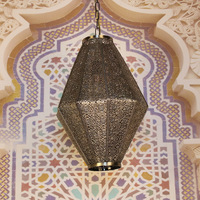 Lampes et lanternes vintage du Maroc en fer Asie du Sud-Est Europe centrale Bohème Restaurant exotique Hôtel Lampe