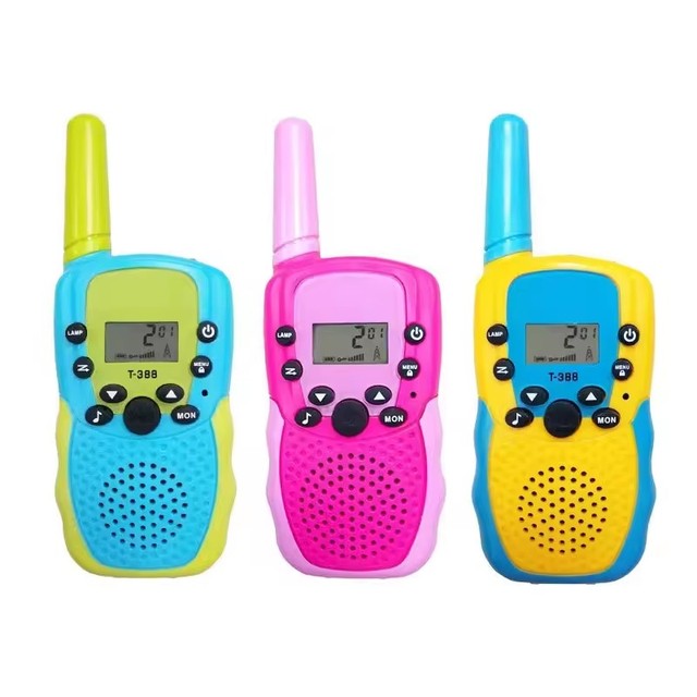 Walkie Talkies for Kids Toys 22 Channels 2 Way Radio With Flashlight Handheld Two-way Transceiver Talkie Range Birthday Gift