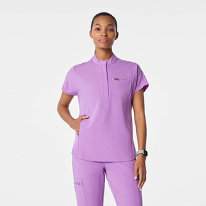 Completi Infermieristici da <span class=keywords><strong>Donna</strong></span>: Set <span class=keywords><strong>Divisa</strong></span> <span class=keywords><strong>Ospedaliera</strong></span> Medica Personalizzabile con Logo, Asciugatura Rapida e Dettagli Elastici Effetto Smerigliato - Product Image 1