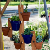 Origineller Garten-Holz-Vertikal-Hängeblumentopfhalter aus Terrakotta, Außen- und Innenbereich-Pflanzenhalter