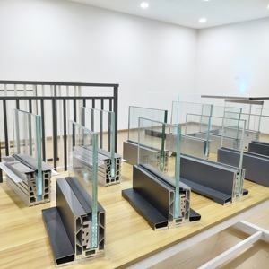 Villa valla balcón barandilla sin marco gafas granizo <span class=keywords><strong>para</strong></span> Resort apartamento gafas de aluminio U Canal gafas valla en - Product Image 1