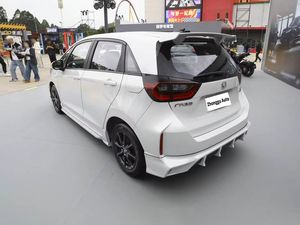 Meilleures ventes 2024 Honn Da Fit Compact 2WD 1.5L CVT Prix Chine Voitures à essence Hondas Fit Voiture Voitures compactes à vendre - Product Image 4