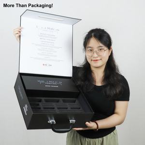 Boîtes cadeaux cosmétiques magnétiques personnalisables avec gaufrage à chaud, matériaux biodégradables recyclés, doublure en éponge, poignée, crème pour les yeux - Product Image 1