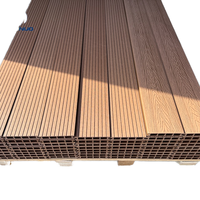 Planches de terrasse en composite WPC imitation teck 3D gaufré, écologiques, ignifuges, à double verrouillage, pour extérieur – Vente en gros