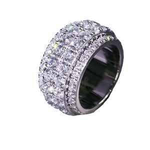 Anello Cocktail Q220 con Zirconia Cubica, Incastonatura a Pavé, Pietra Rotonda, Anelli Unisex per Matrimonio e Moda - Product Image 5