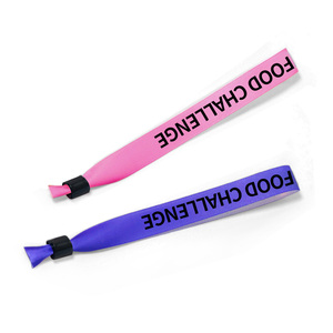 Lanière de téléphone en polyester écologique de 2x90 cm, prête à l'emploi en magasin, avec crochet d'étagère, logo de magasin personnalisé, conception anti-emmêlement - Product Image 6