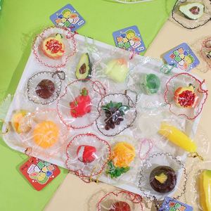 ขายส่งของเล่นบีบสควิชชี่รูปผลไม้สีสันสดใสแบบกำหนดเอง  จี้ห้อยกระเป๋า มะม่วง ส้ม  ของเล่นคลายเครียด  สำหรับทุกเพศ  วัสดุ TPR - Product Image 3