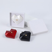 Cadeau de vacances pour couple, boîte à bague luxueuse en plastique en forme de cœur à facettes, boîte à bijoux pour la Saint-Valentin, boîte à surprise pour demande en mariage, logo personnalisé