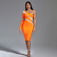 Robe Midi Bandage Orange Asymétrique à Épaule Dénudée avec Panneaux en Maille et Découpes pour Femme – Robes de Soirée Élégantes Grandes Tailles