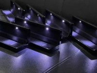 Boîte à bracelet LED noire haute luminosité avec longue chaîne - Logo personnalisé, design de luxe, matériau plastique/velours, 230x55x35mm