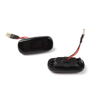 Feux de position latéraux séquentiels à LED Autodragons, couleur ambre fumée pour A3 A4 A6 B6 B7 - Product Image 1