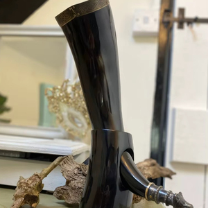 Cuerno Vikingo de Vidrio para Beber con Soporte de Hierro, Cuerno Vikingo de Alta Calidad con Diseño de Cuervo, Cuerno Pagano Nórdico - Product Image 1