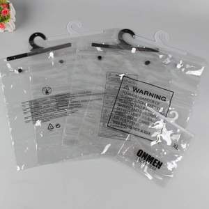 Cintres légers et flexibles en PVC transparent avec crochets à bouton pour le carnaval de Noël, logo personnalisé - Product Image 2