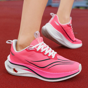 Chaussures de sport classiques de haute qualité pour hommes et femmes, confortables, en maille élastique, avec semelle extérieure à amorti élevé, mocassins tendance - Product Image 2