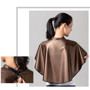Cape de coiffure courte imperméable et anti-adhésive de haute qualité, teinte à l'huile, pour salon de coiffure et maquillage, avec logo - Product Image 5