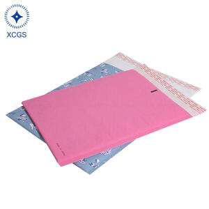 Les accessoires de téléphone atteignent les clients en toute sécurité dans un expéditeur à bulles kraft avec des options de dimensionnement personnalisées - Product Image 1