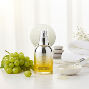[APOTHE] เอ็กโซ ซัม เมลา-กลู ดาร์ก สปอต แอมพูล 30 มล. เซรั่มบำรุงผิวหน้าขาวใส ชุ่มชื้น ด้วยสารสกัดจากองุ่น ไนอะซินาไมด์ และอาร์บูติน - Product Image 3