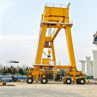 Grue portuaire à double poutre sur pneus en caoutchouc pour environnement marin hostile et espace ouvert